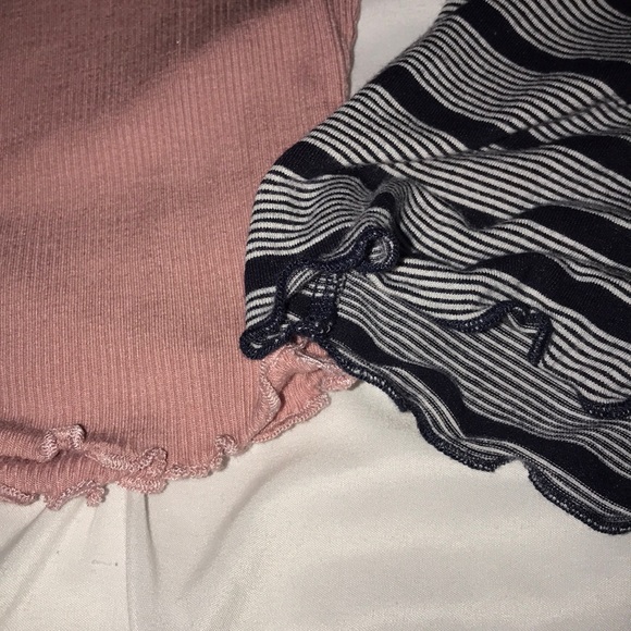 Shirts 🖤💗 - Picture 7 of 7